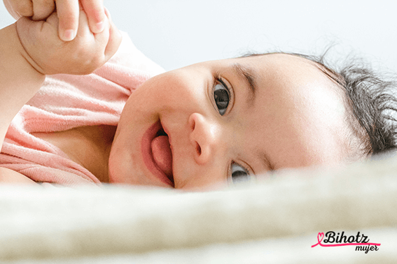 Allattare al seno o no? Allattamento al seno o latte artificiale. Tutto quello che c'è da sapere