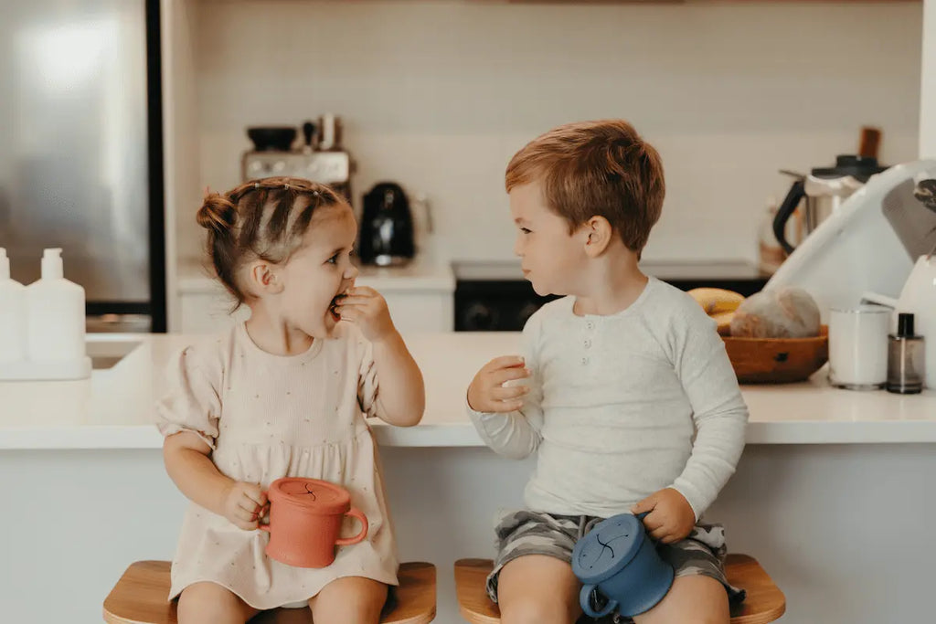 Taza de silicona para líquido y snack