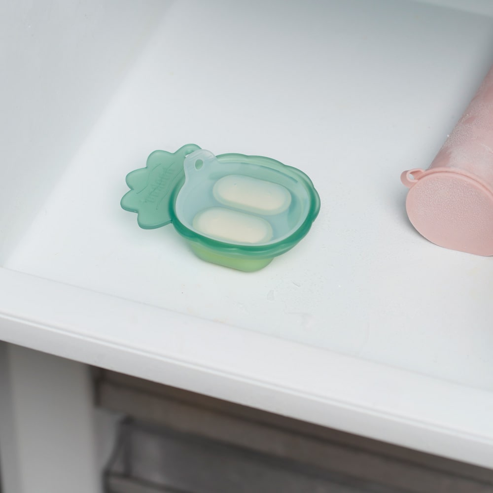 Alimentador anti-ahogo y mordedor con cubitera de HAAKAA